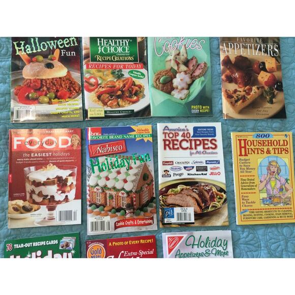Vintage Holiday Cookbooks Destash lot of 11 Soft Cover - Picture 4 of 5